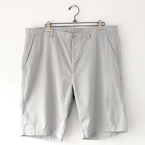 Calvin Klein Men's Light Beige Flat Front Shorts ~ Size 36